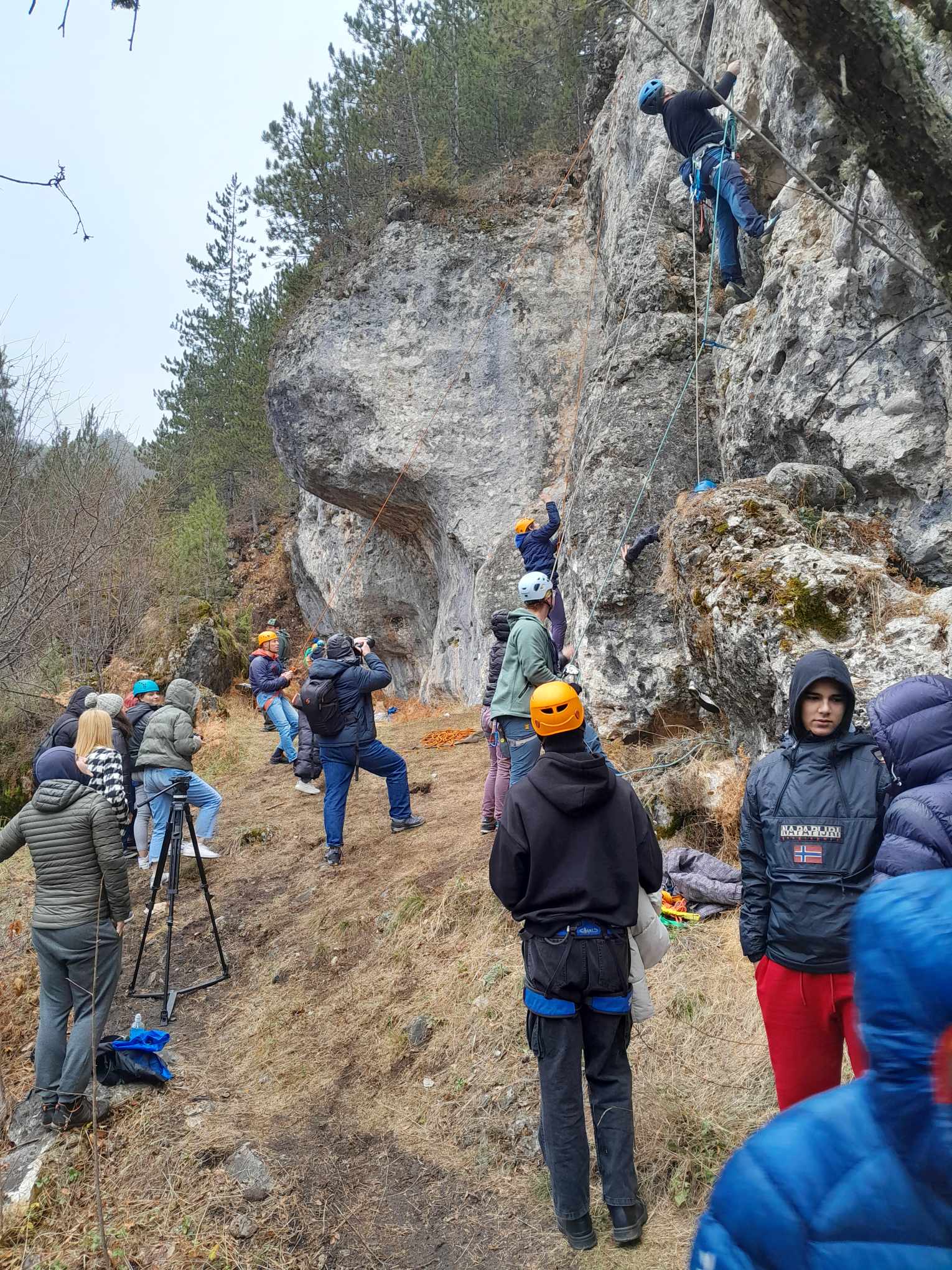 Скално катерене за ученици в рамките на Банско филм фест