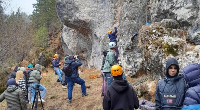 Скално катерене за ученици в рамките на Банско филм фест